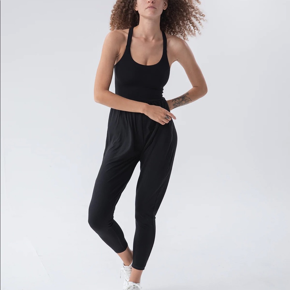Imbodhi Bodhi jumper